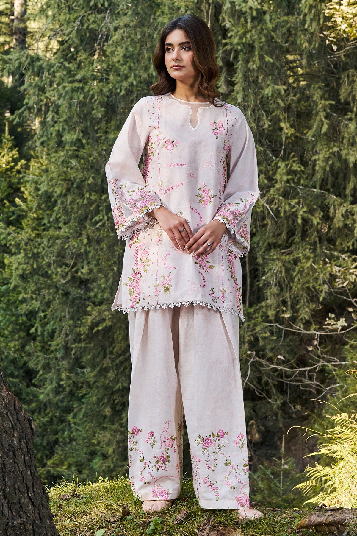 KHADDAR  |  EMBROIDERED - Shop Now at Kayseria