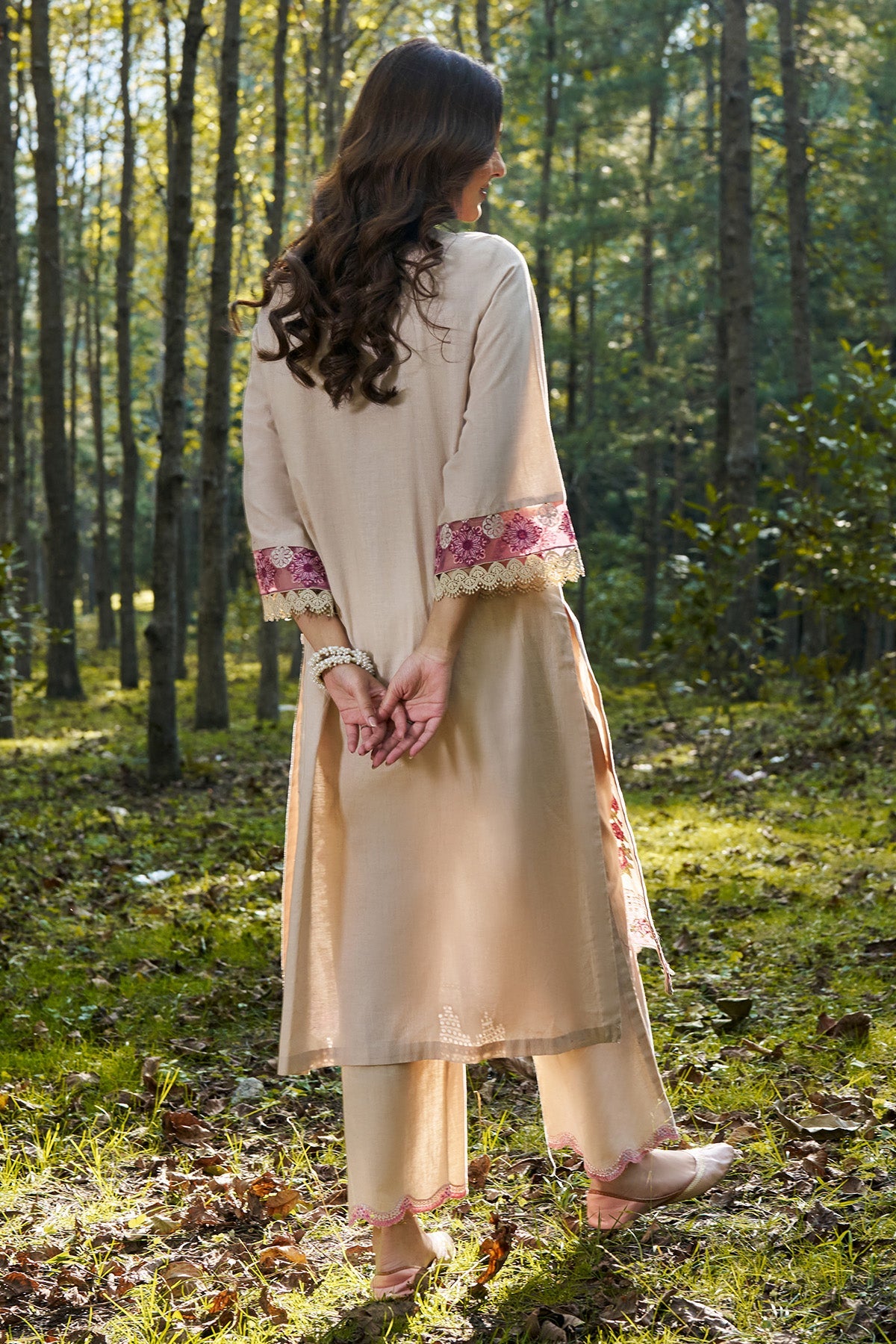 KHADDAR  |  EMBROIDERED - Shop Now at Kayseria
