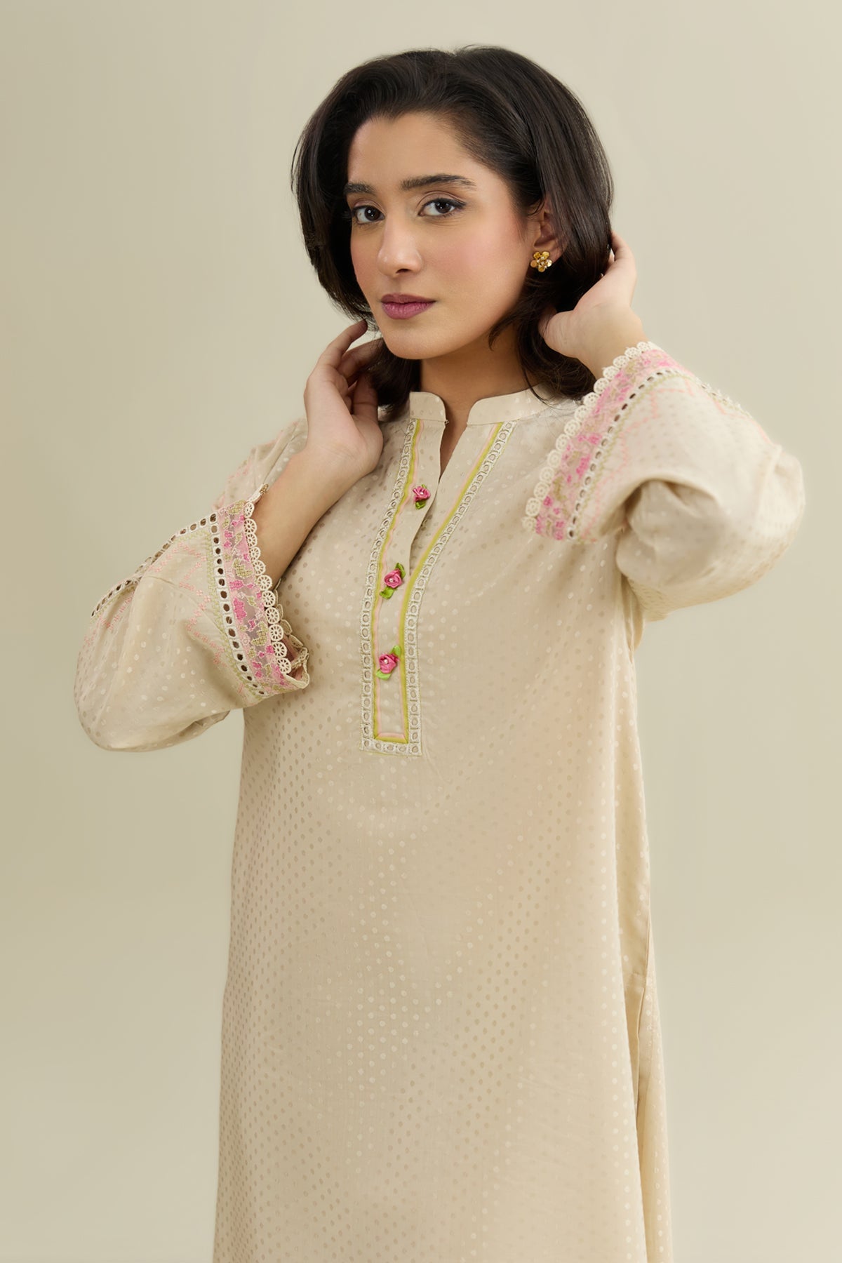 JACQUARD  |  EMBROIDERED - Shop Now at Kayseria