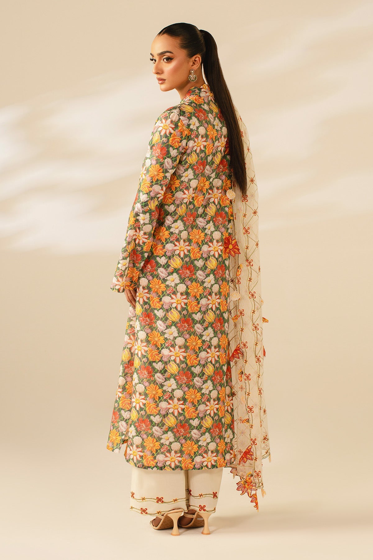 JACQUARD | EMBROIDERED - Shop Now at Kayseria