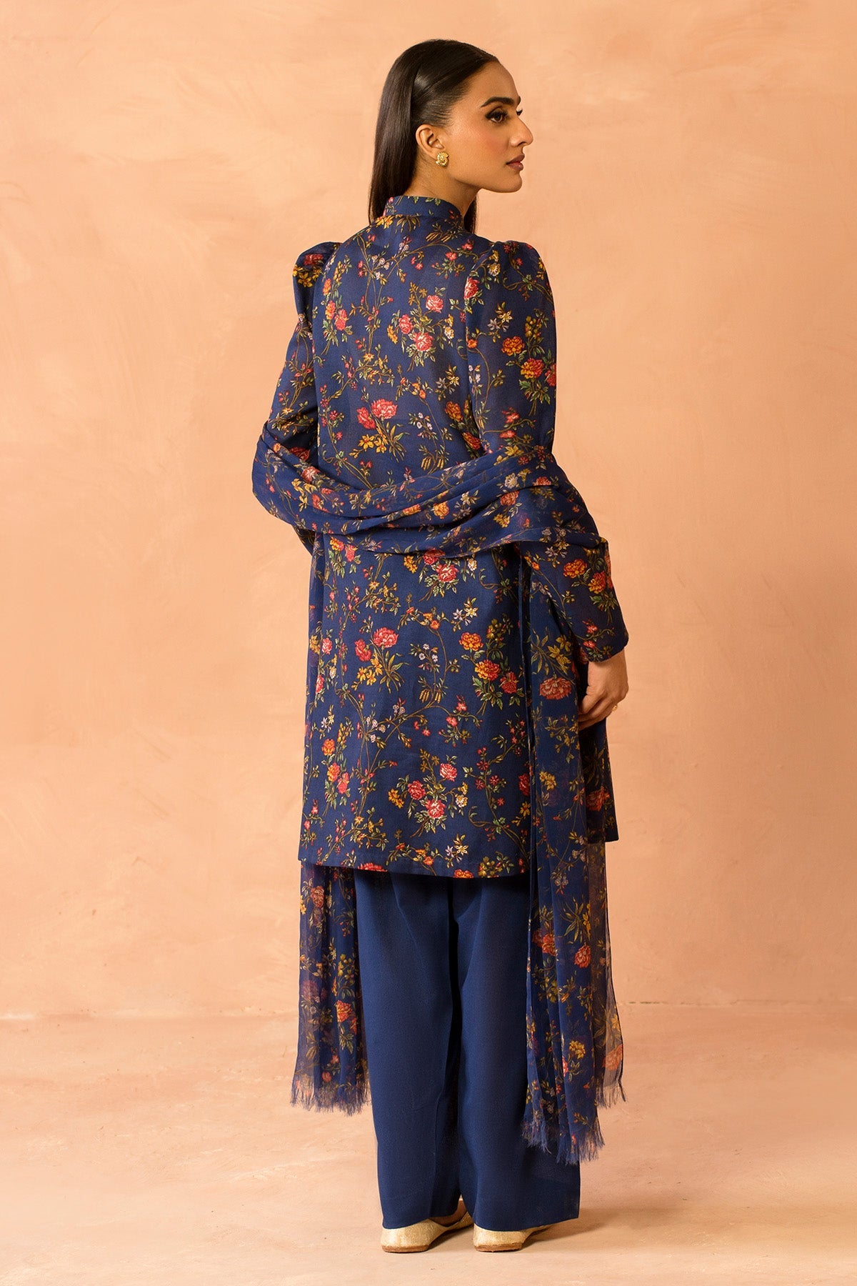 3 Piece - Printed & Khaddar Suit - MC2116 - Shop Now at Kayseria
