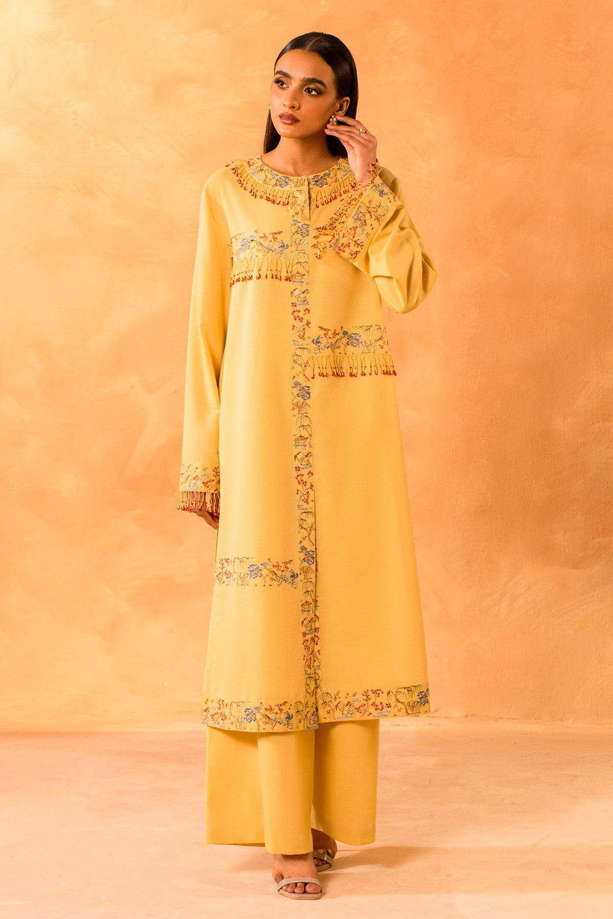 KARANDI  |  EMBROIDERED - Shop Now at Kayseria