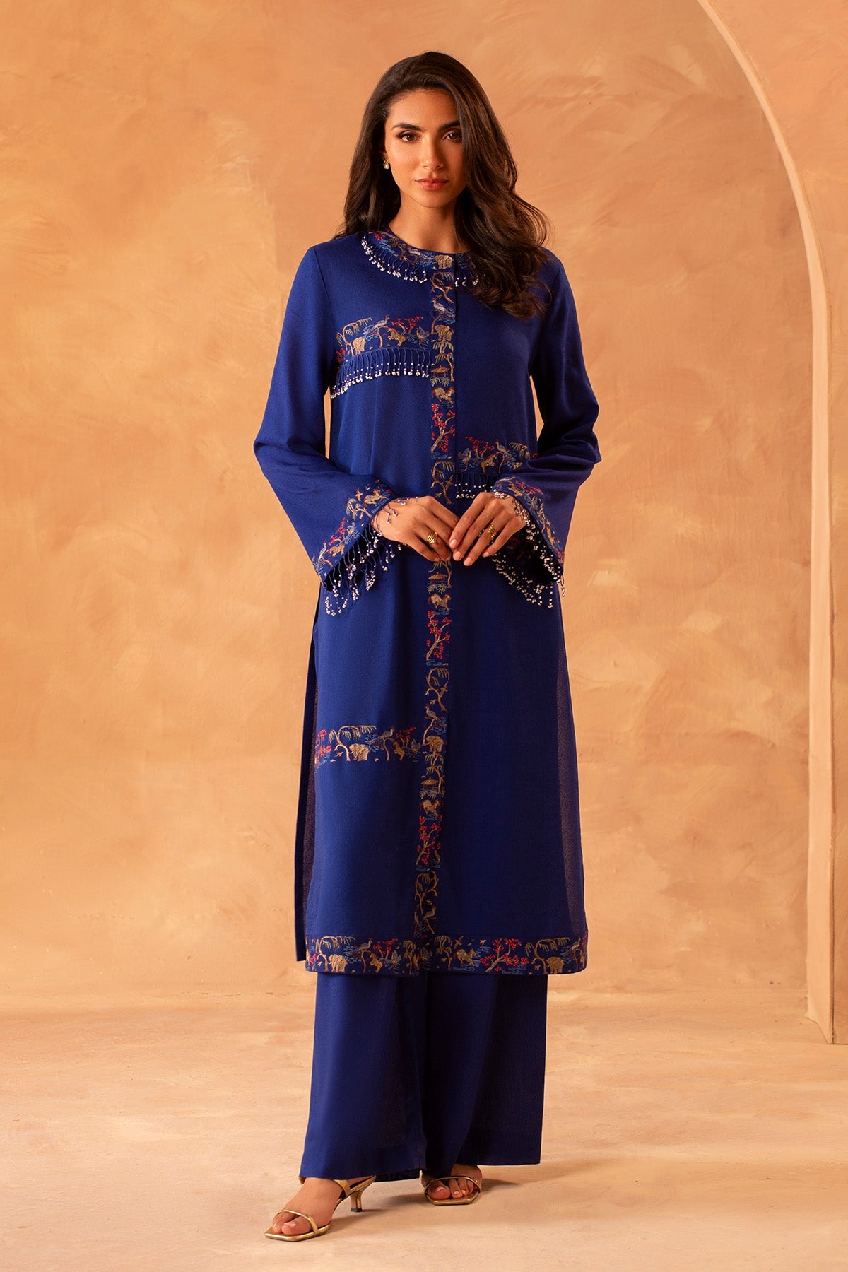 KARANDI  |  EMBROIDERED - Shop Now at Kayseria