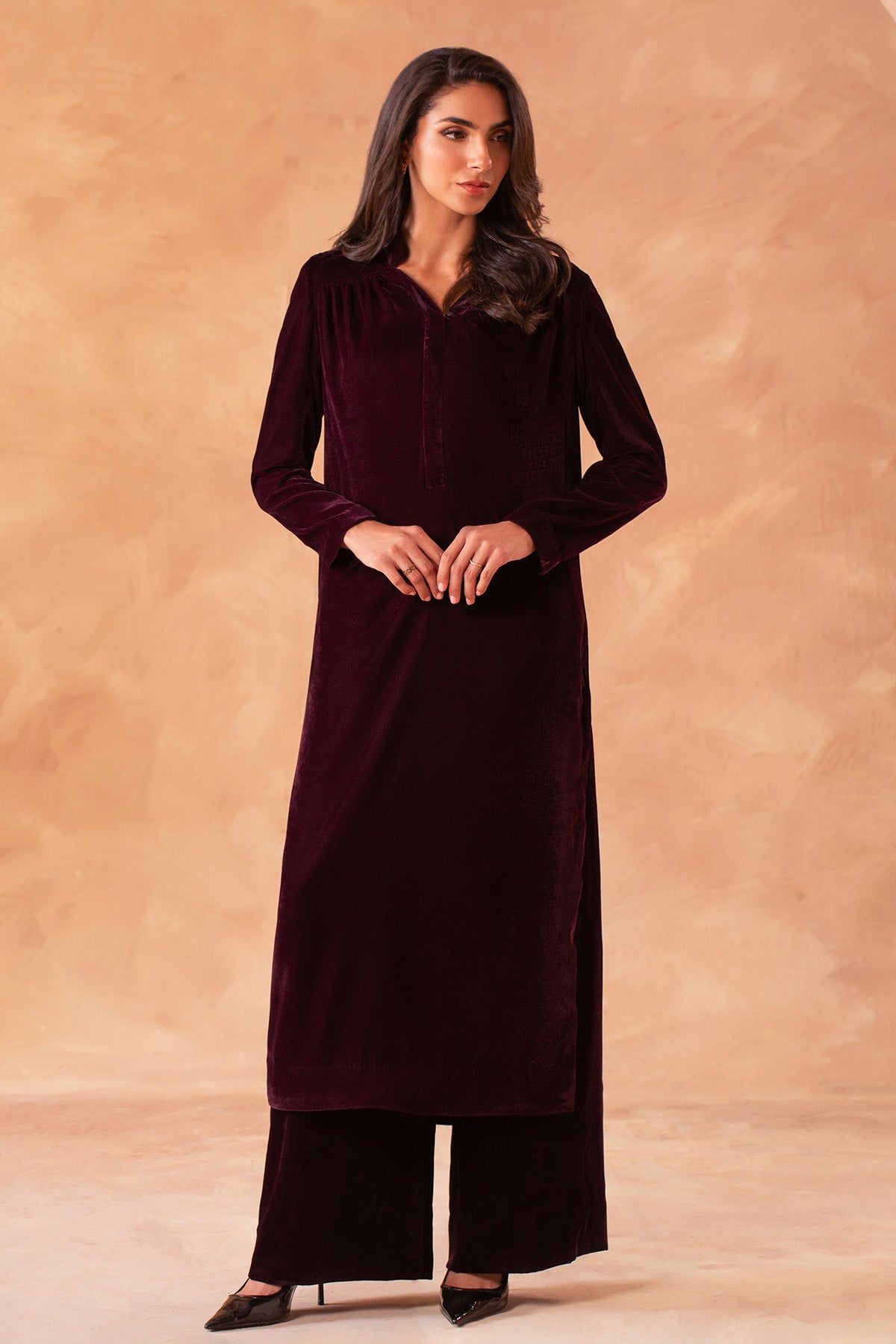 VELVET  |  SOLID - Shop Now at Kayseria