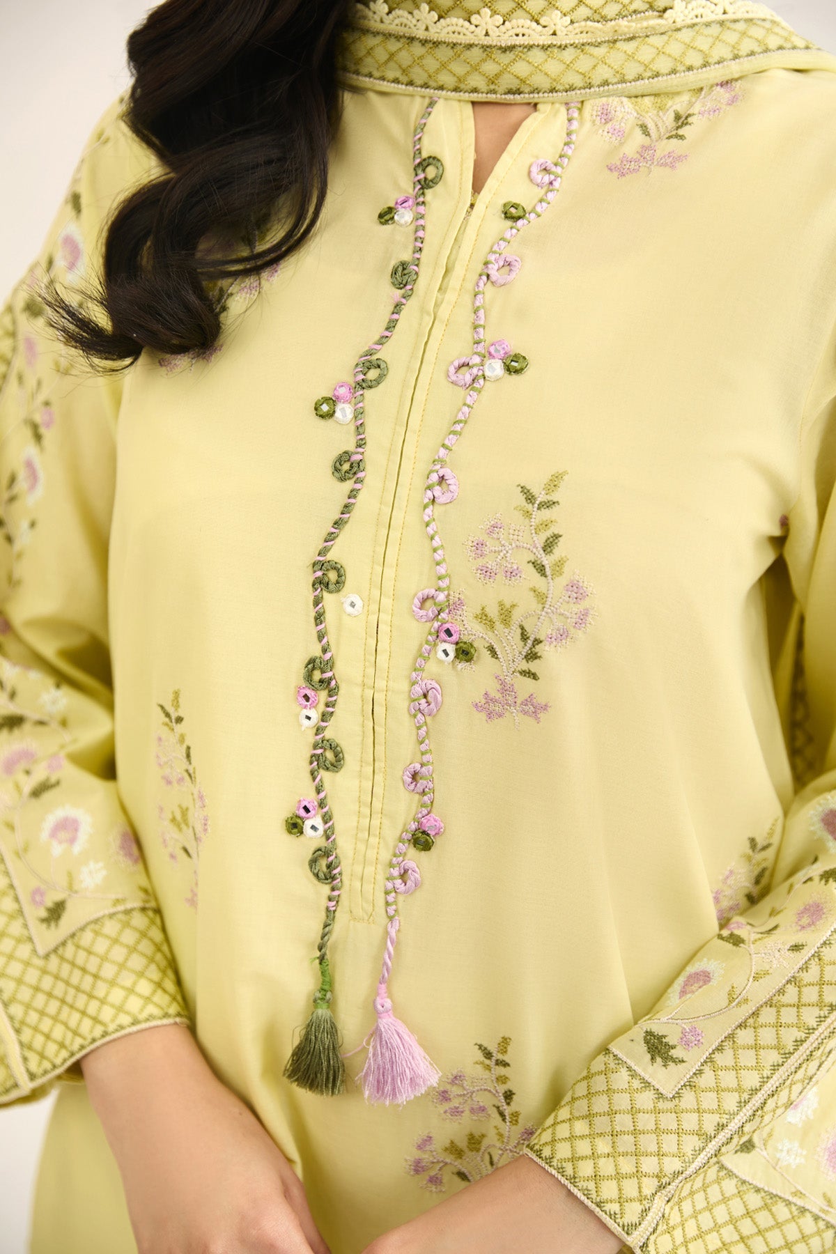 LAWN  |  EMBROIDERED - Shop Now at Kayseria