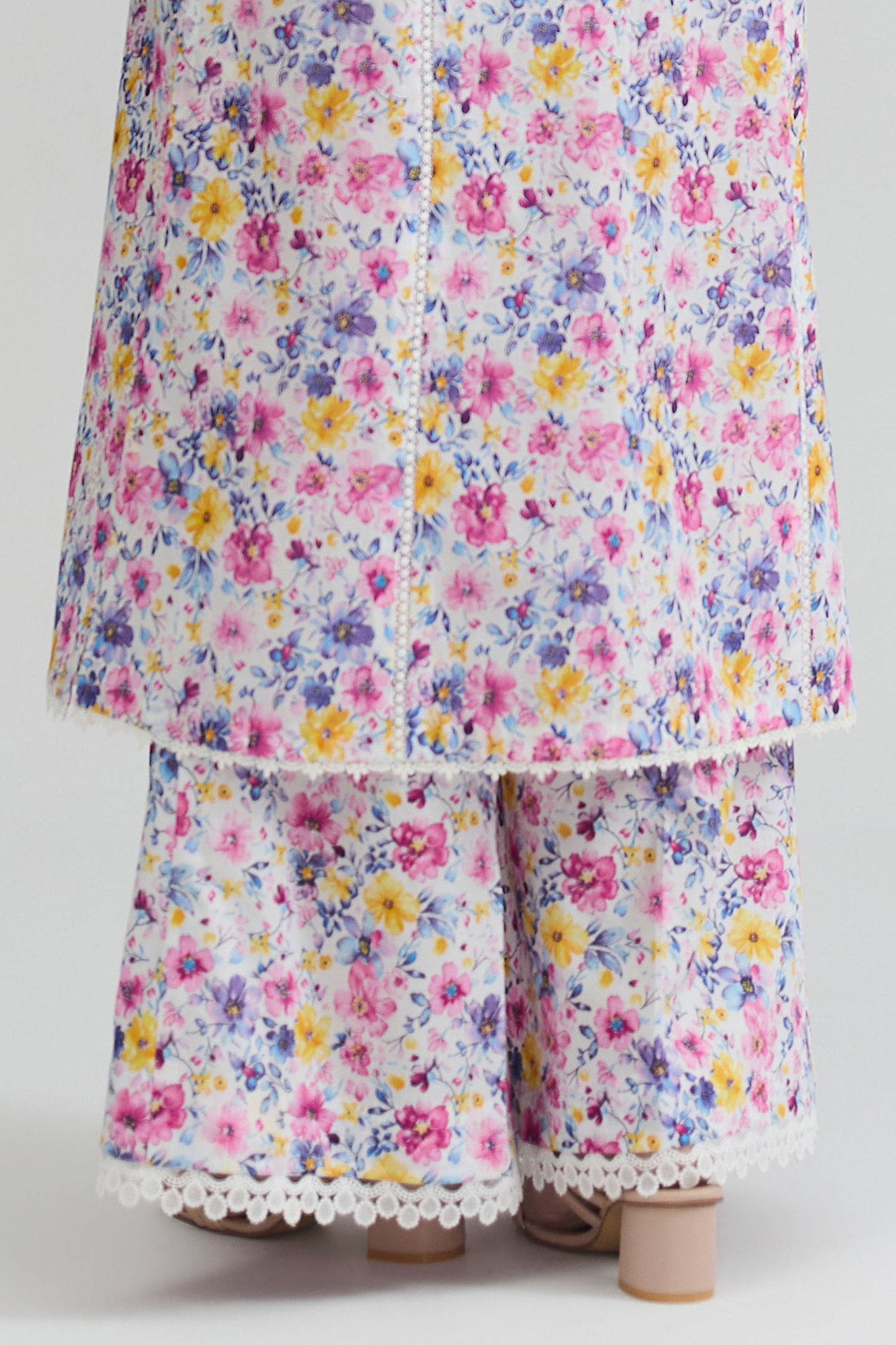 LAWN | EMBROIDERED