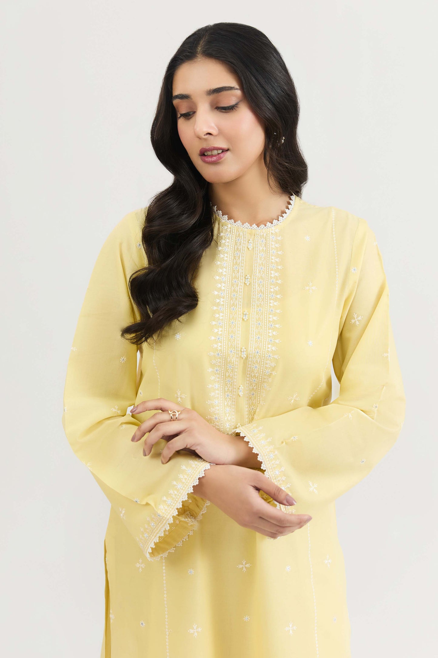 LAWN | EMBROIDERED