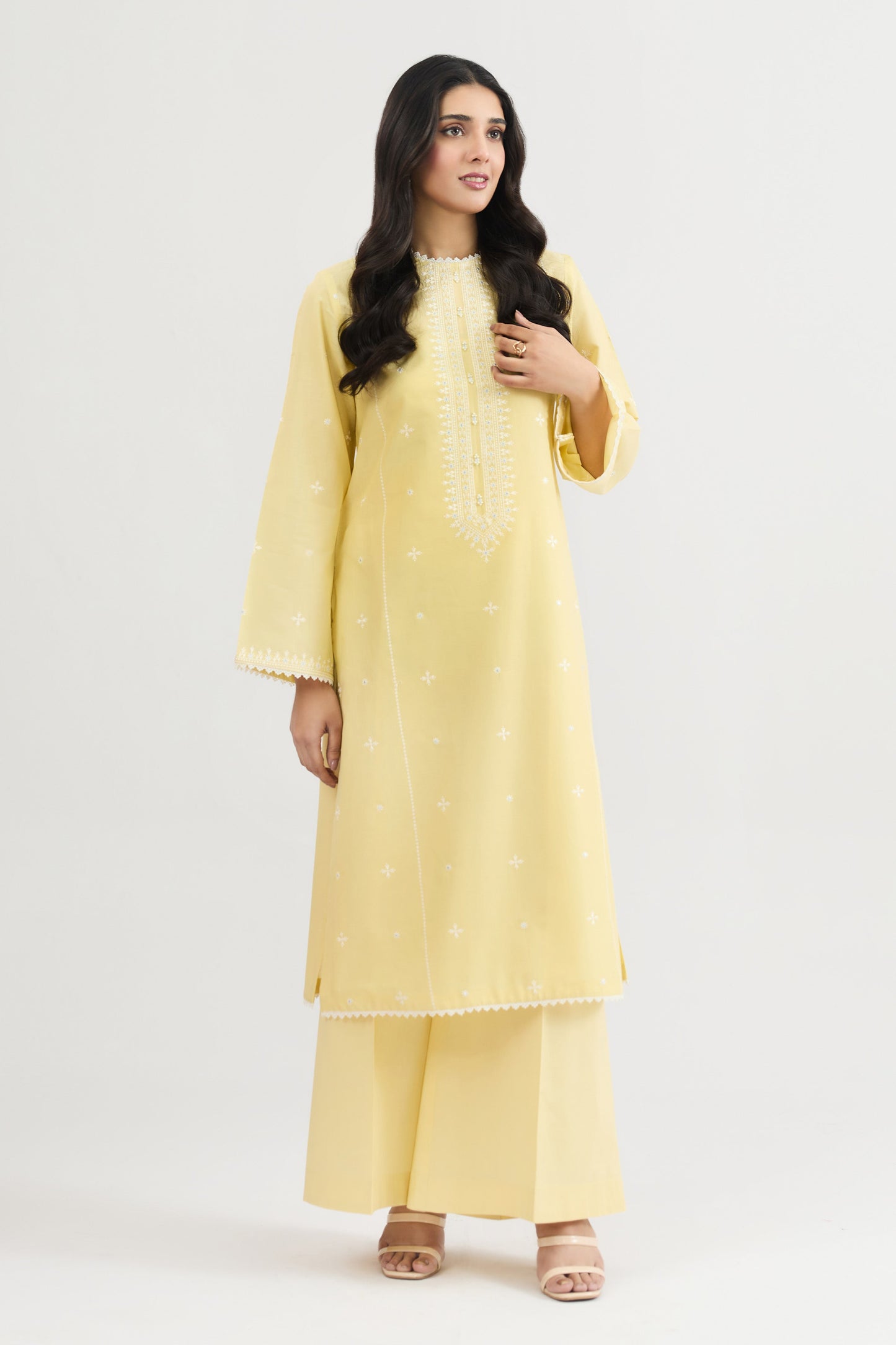 LAWN | EMBROIDERED