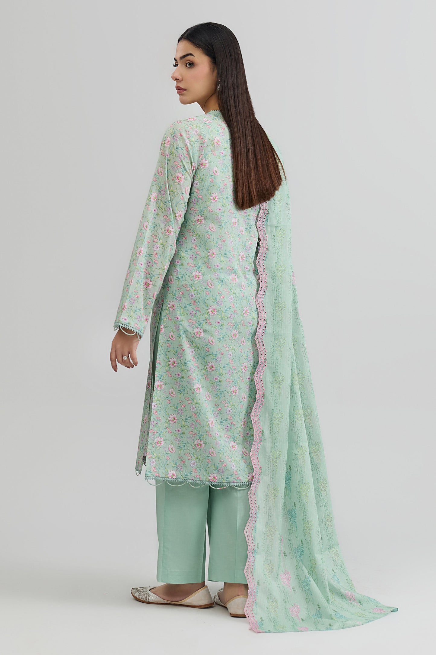 LAWN | EMBROIDERED