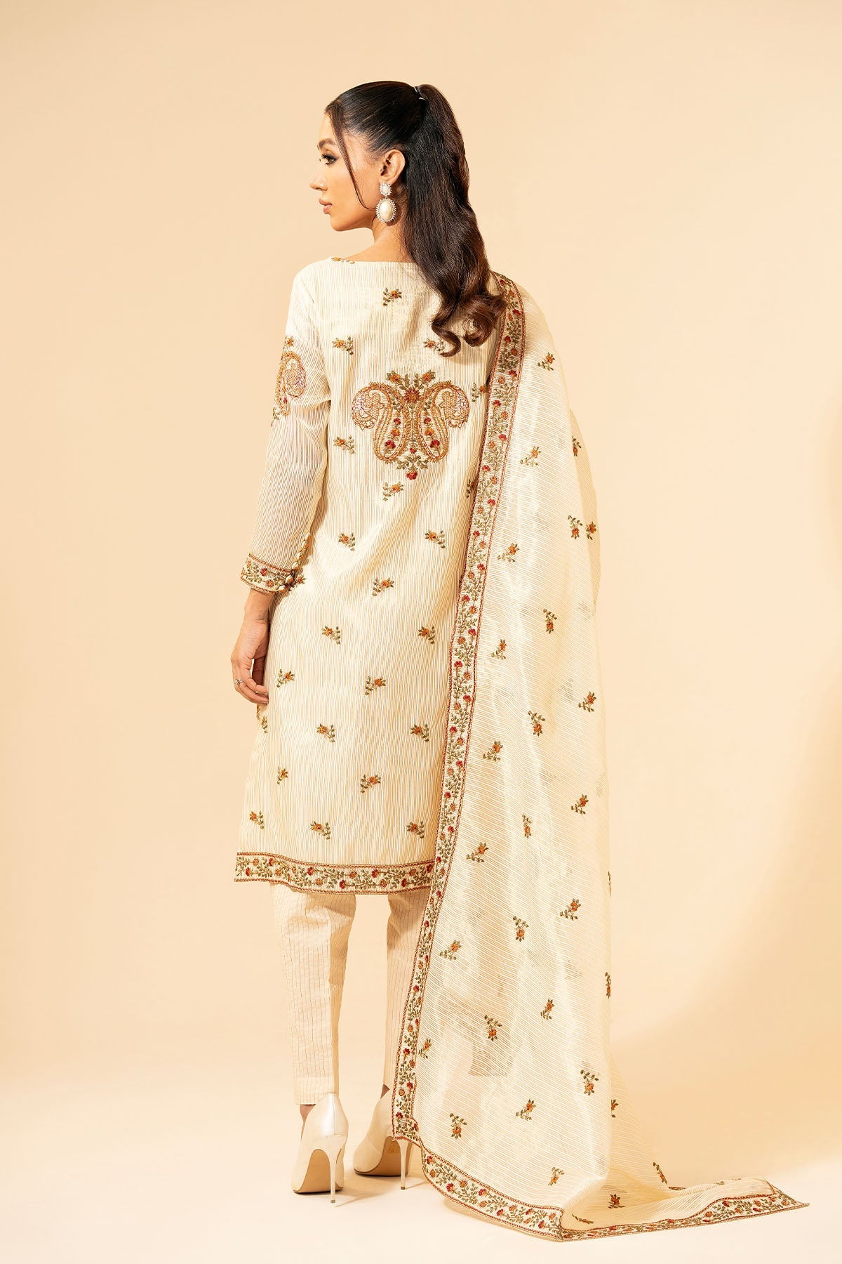3 Piece - Embroidered Organza Suit - E1380 - Shop Now at Kayseria