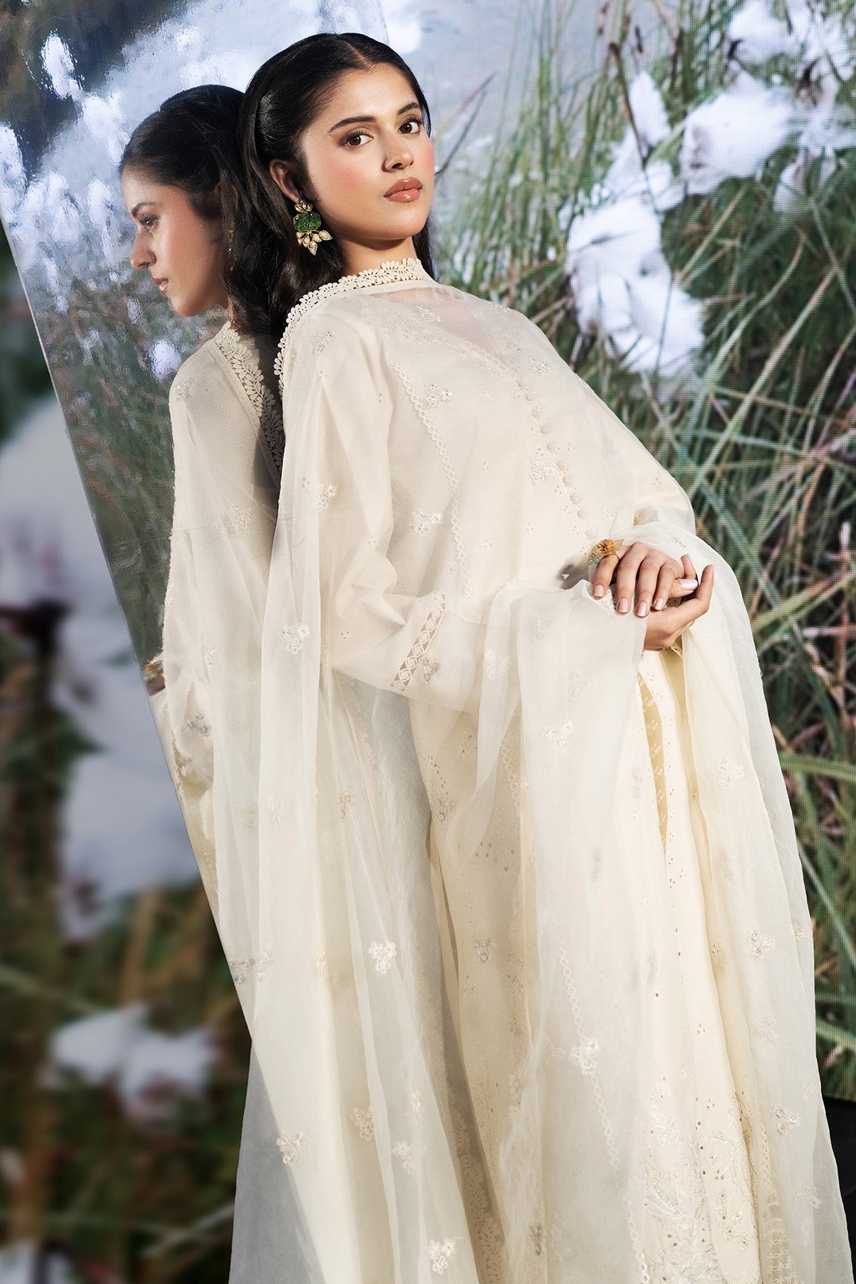 LAWN  |  EMBROIDERED - Shop Now at Kayseria